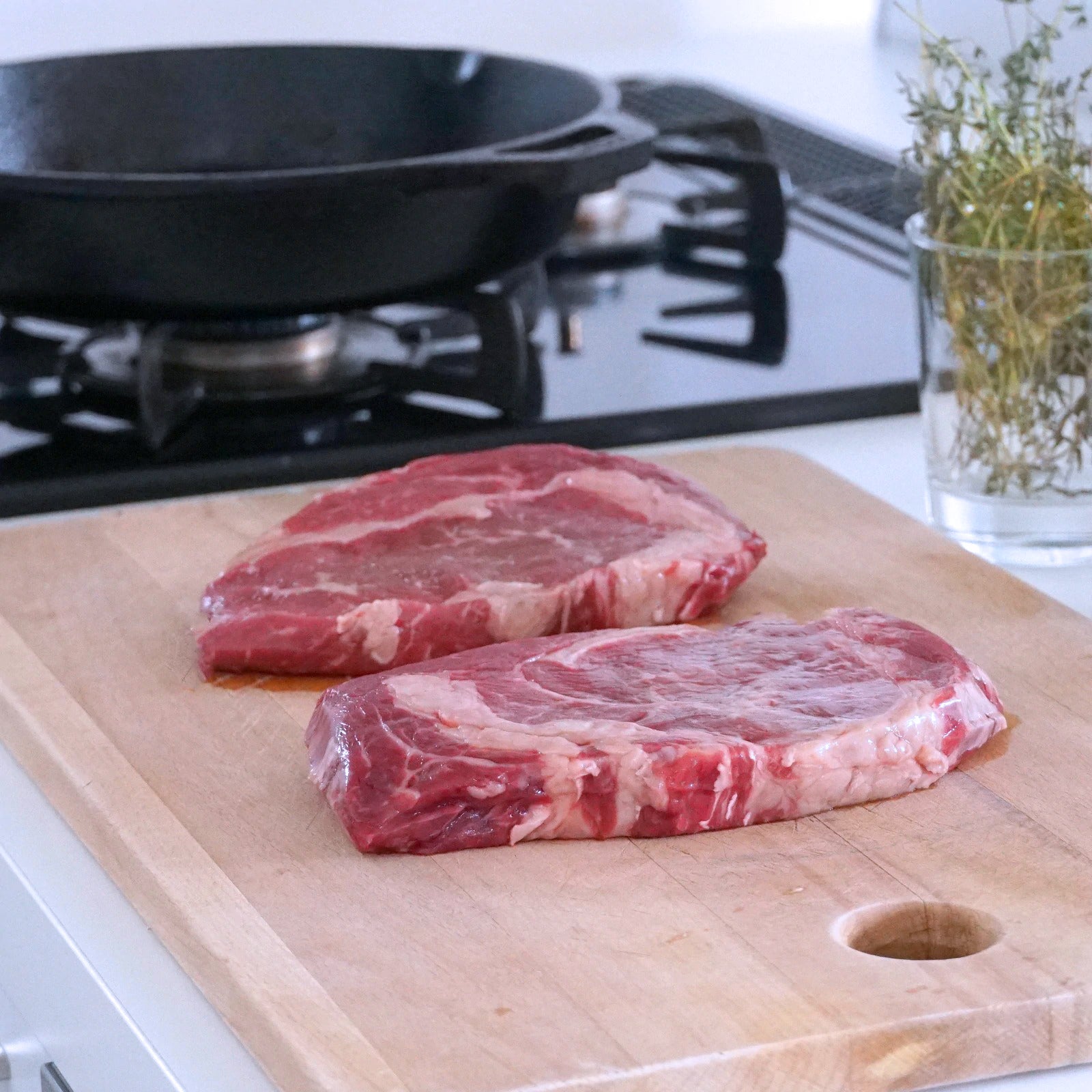 Curated Set of Grain-Fed Beef Ribeye Steaks from New Zealand (10 Steaks, 2kg) - Horizon Farms